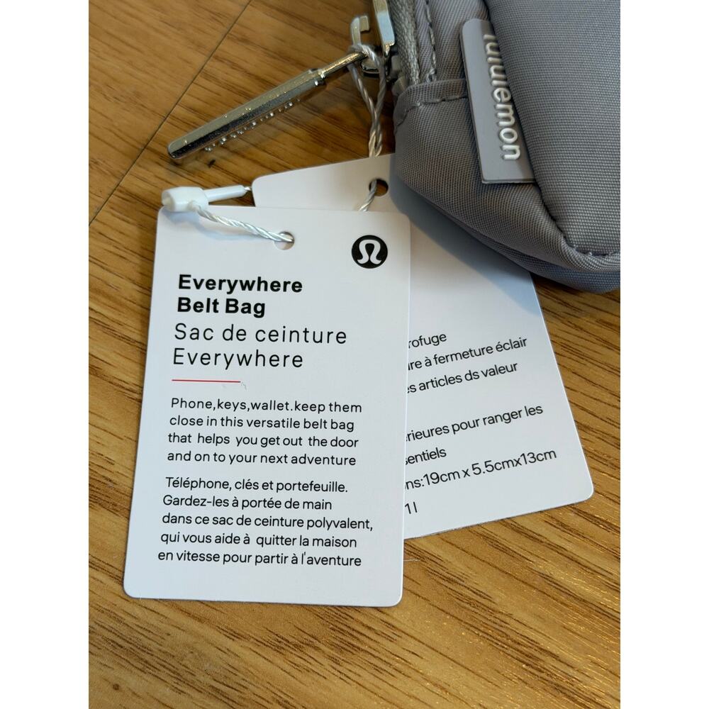 New with Tags Lululemon Grey Belt Bag - Picture 2 of 8